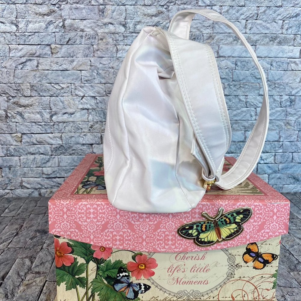 Tempo Shoulder Bag - Picture 5 of 12